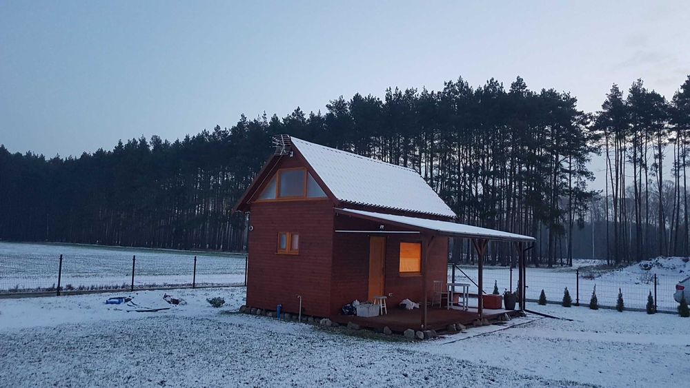 Domek letniskowy nad jeziorem Kuźnickim w Borui