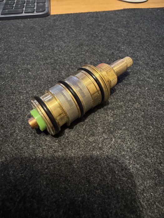 Głowica termostatyczna do baterii 10cm