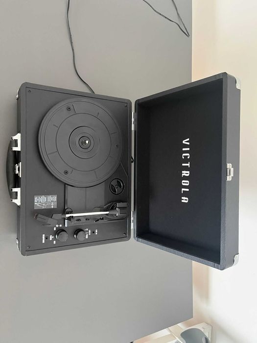 vitrola marca VICTROLA
