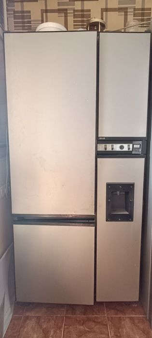 Холодильник Whirlpool