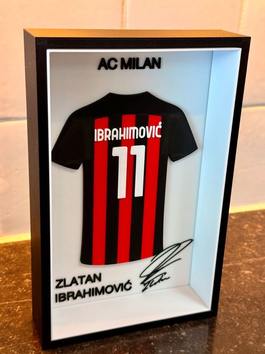 Zlatan Ibrahimović AC Milan 11 koszulka w ramce piłka nożna