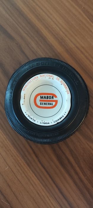 Cinzeiro e puzzle de colecção