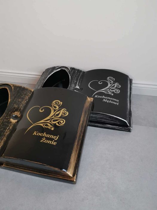 Księga na grób cmentarz podkład wiązanka stroik Kochanej Żonie /Mężowi