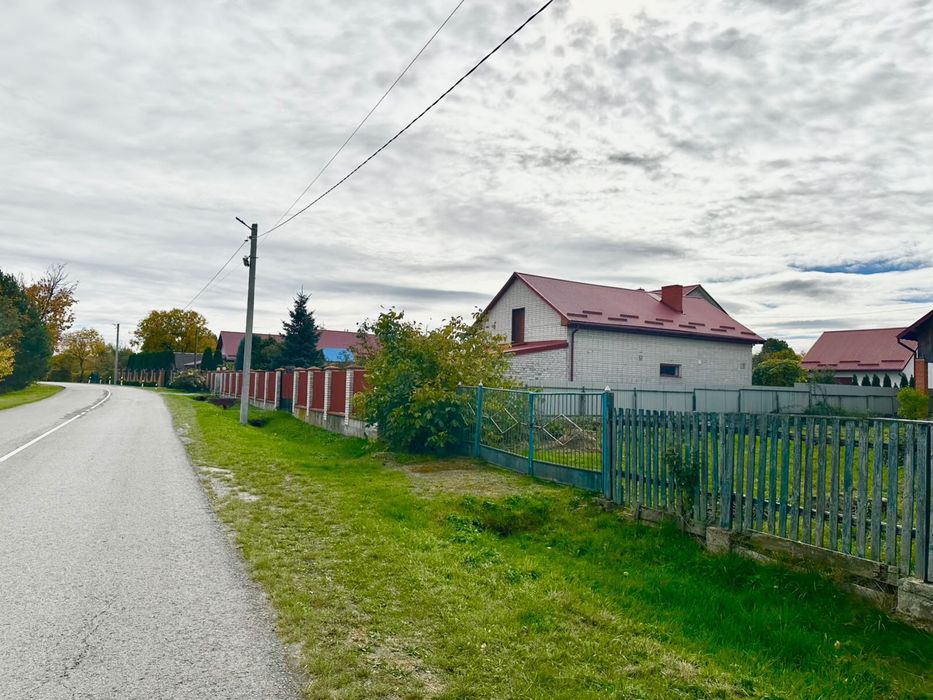 Продаж будинку в передмісті Львова с. Полянка ( Ставчани )