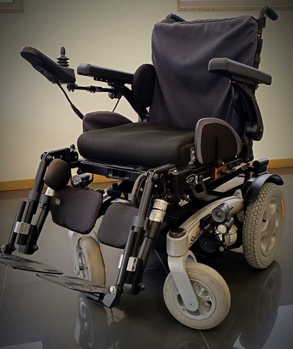 Cadeira de Rodas Elétrica SUNRISE MEDICAL SALSA