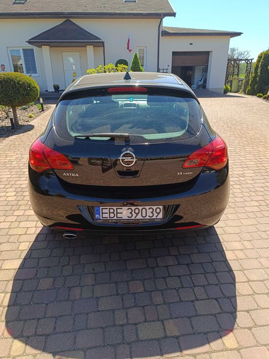 Opel Astra 1.4 Turbo 2010