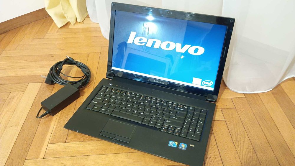 Laptop Lenovo B560 i3M380 2.53GHz 2GB RAM Windows 7