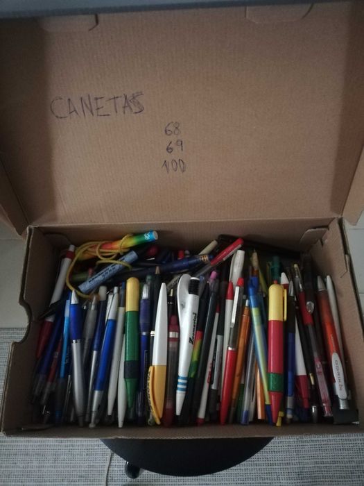 Diversas canetas 230