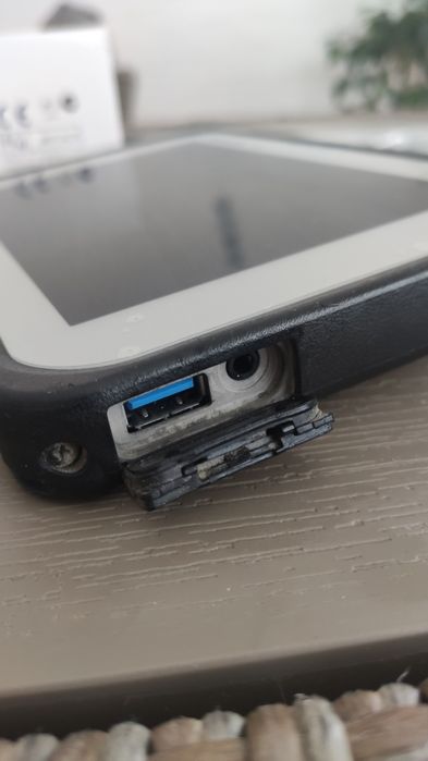 Планшет Panasonic FZ-B2 Android 4.4.4