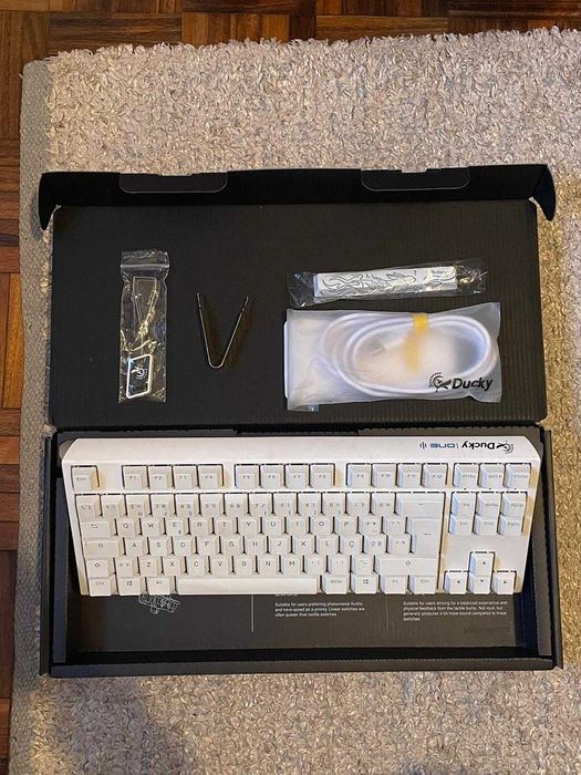 Teclado Mecânico Ducky ONE 3 Classic TKL Pure White