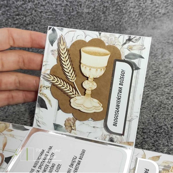 Pudełko, kartka, pamiątka Pierwszej Komunii Świętej, dla dziewczynki
