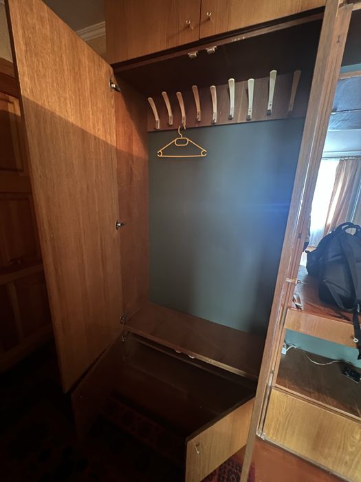 Прихожа в дуже гарному стані