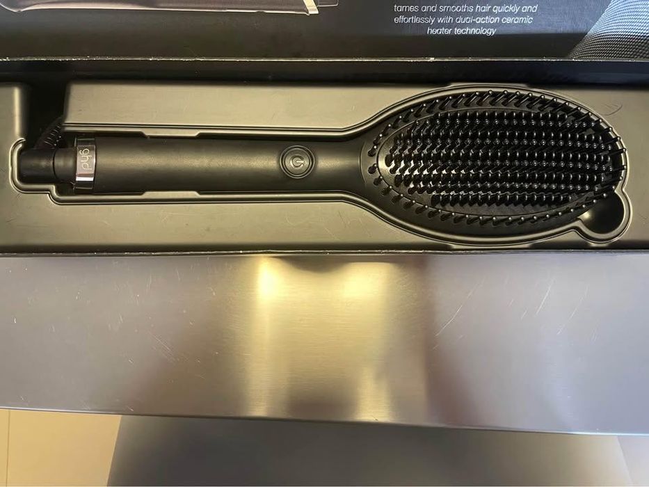 Escova de Cabelo Elétrica GHD - NOVA