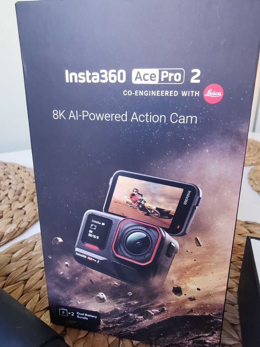 Insta 360 Ace Pro 2, podwójna bateria, uchwyt do vlogowania