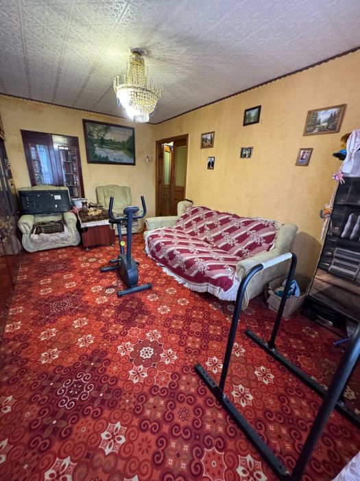 3 кімнатна квартира в центрі індивідуальне 5 поверх