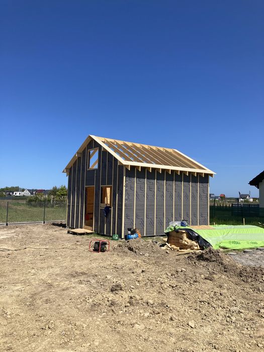 Budowa domów szkieletowych  . Tarasów altany zabudowy z drewna