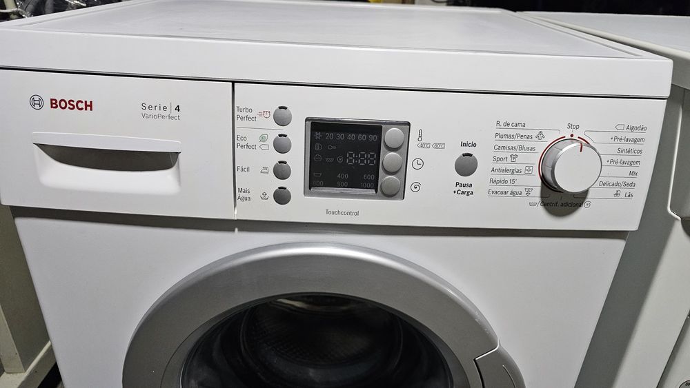 Maquina Lavar Roupa Bosch a funcionar