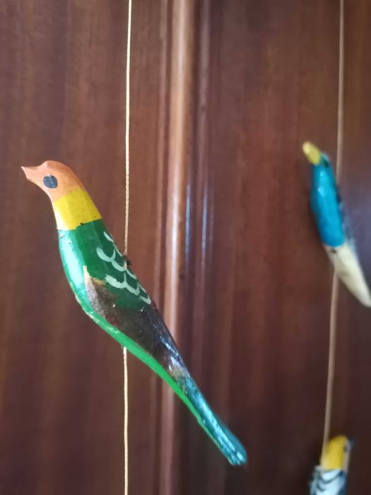 Espanta espíritos Passarinhos artesanal. Madeira pintado à mão