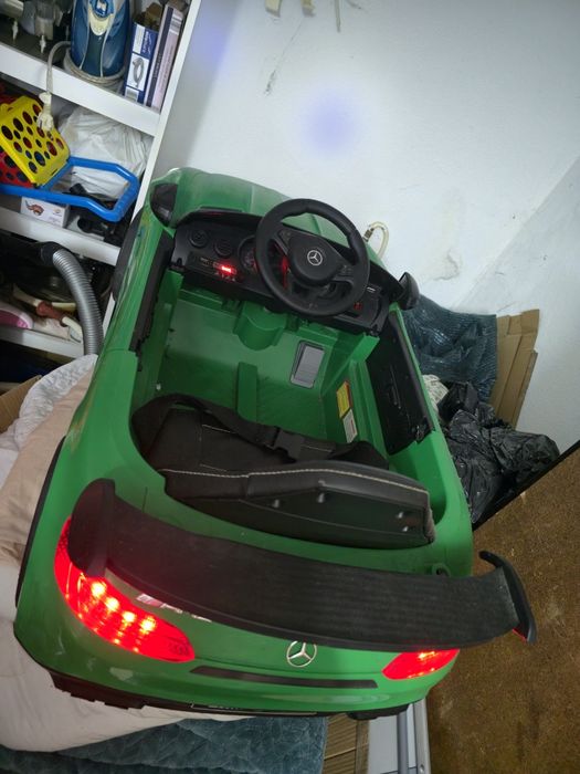 Mercedes AMG gt-r a bateria