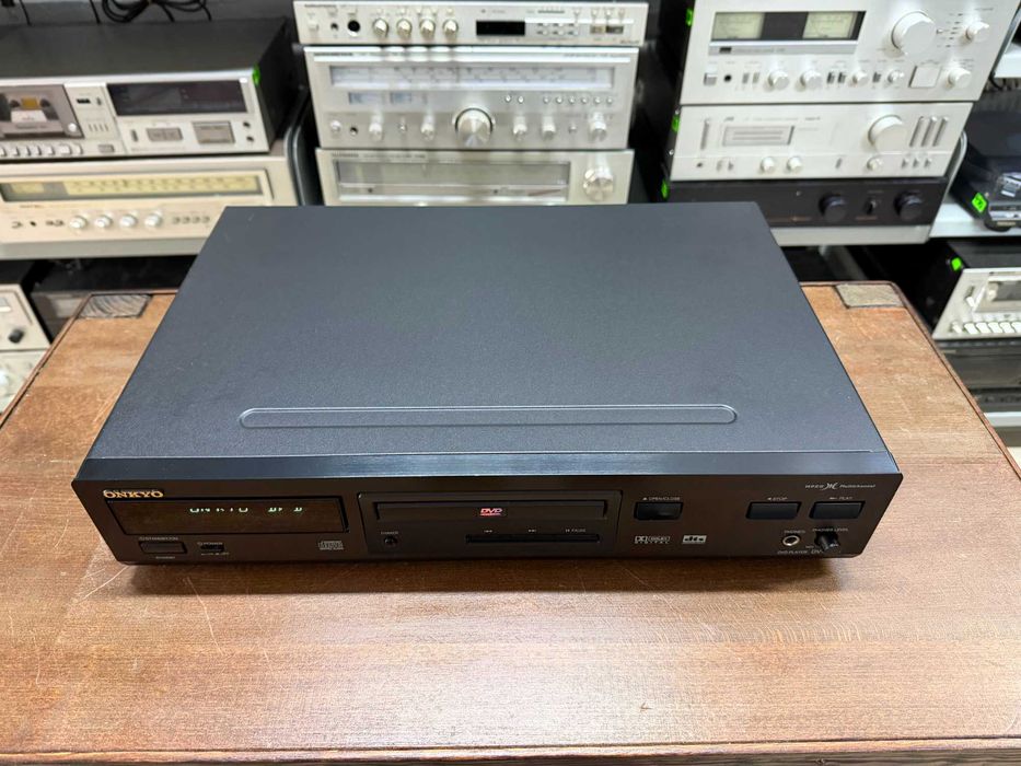 Odtwarzacz CD/DVD Onkyo DV-S525 Audio Room
