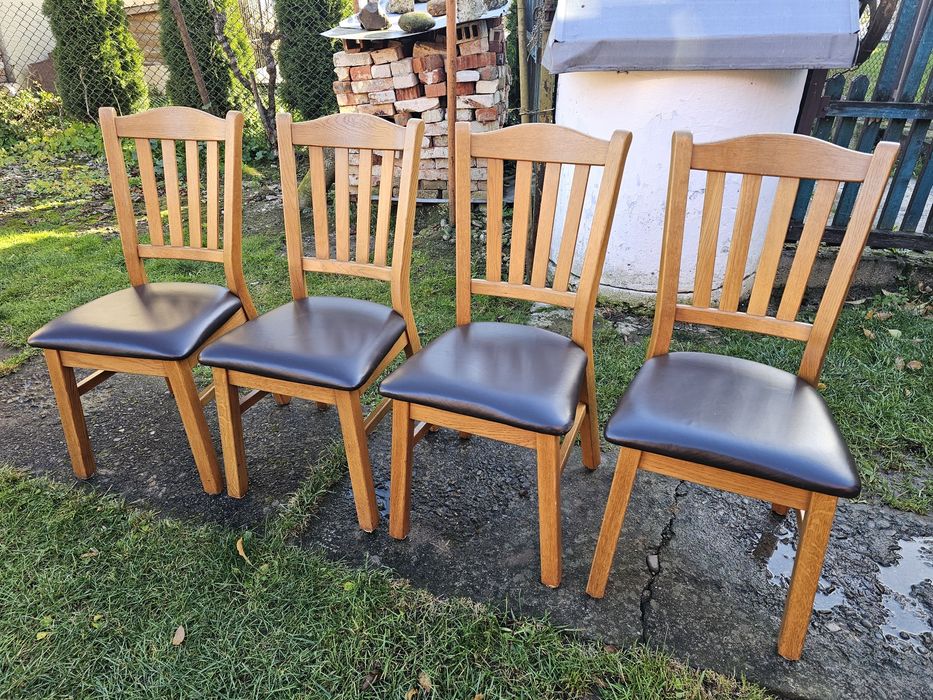 Крісло дерев'яне шкіряне