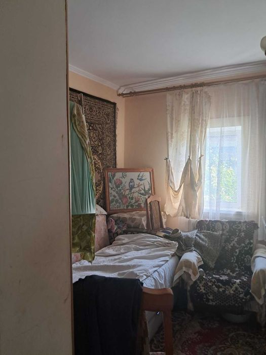 Продам частину будинку на П'ятничанах 0962