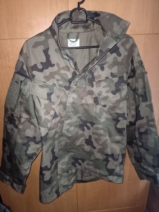 Mundur polowy zadbany