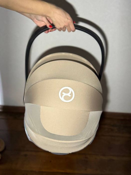 Автокрісло Cybex Cloud T i-Size беж