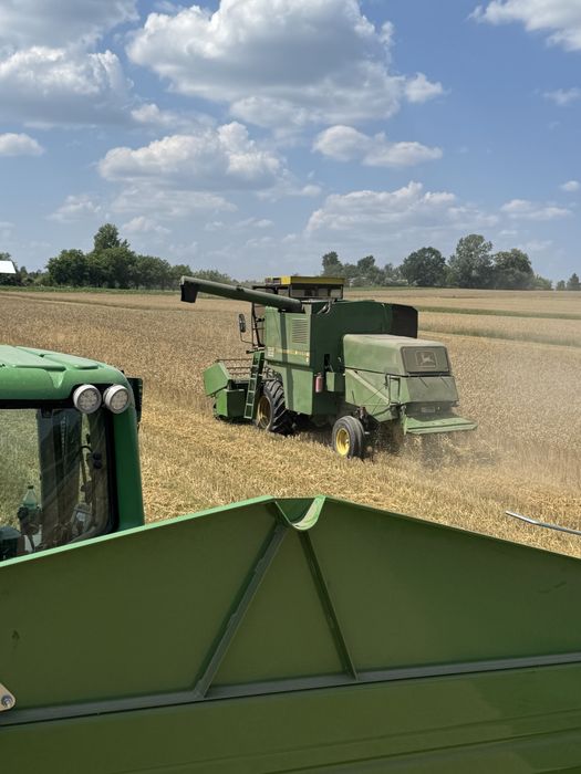 Kombajn John Deere 1042 z sieczkarnia