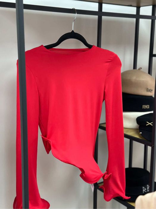 Кофта с рюшами S