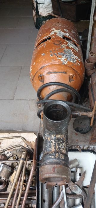 Продам виробничу електром'ясорубку