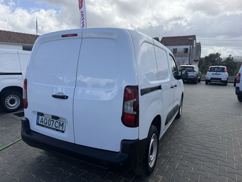 Citroen Berlingo 1.5 HDI 2022 3 Lug . Iva incluido