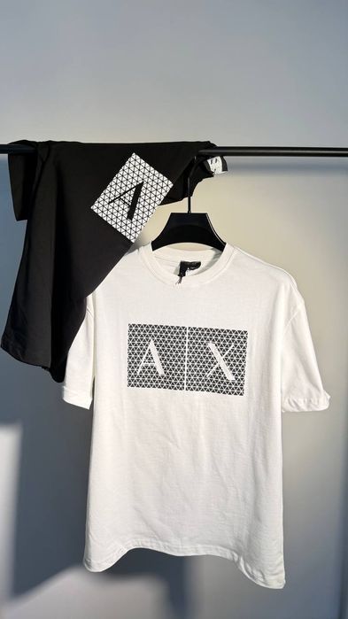 SALE чоловіча  мужская  футболка Armani Exchange розмір S-XXL Чорний  та білий