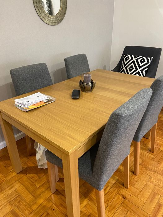 Sala e casa de jantar diversos artigos