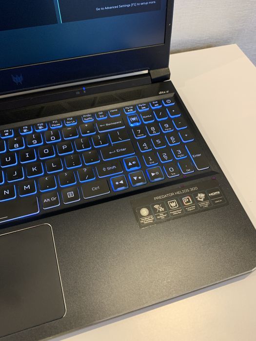 Acer Predator Helios 300 PH315-54 чудовий ігровий ноутбук