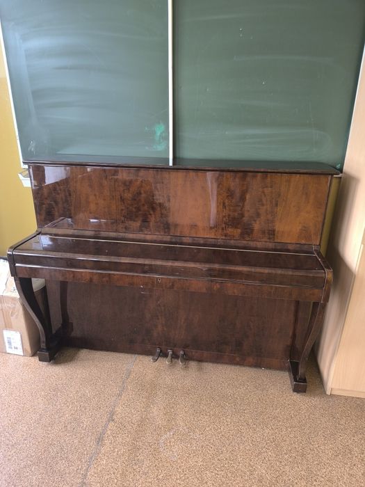 Pianino Offberg.