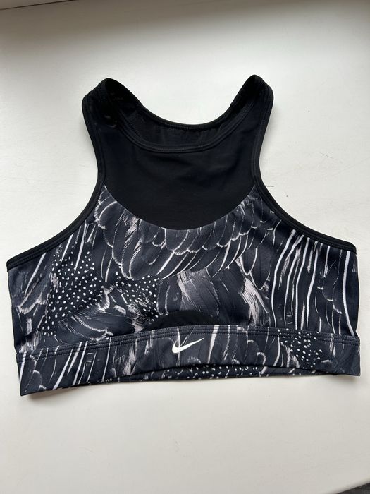 Жіночий топ Nike Swoosh Feather Curve