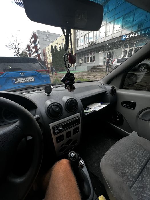 Дачія Логан 1.6
