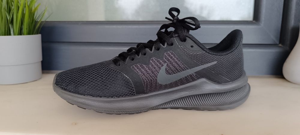 Tennis NIKE tamanho 40