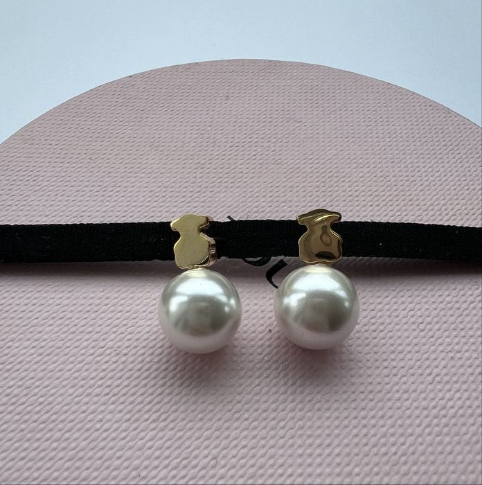 Tous kolczyki z misiem i perłą.