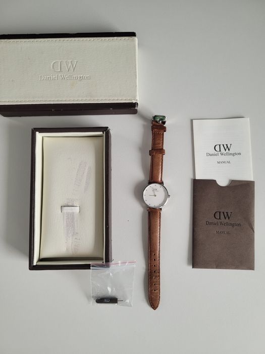 Zegarek Daniel Wellington damski skóra