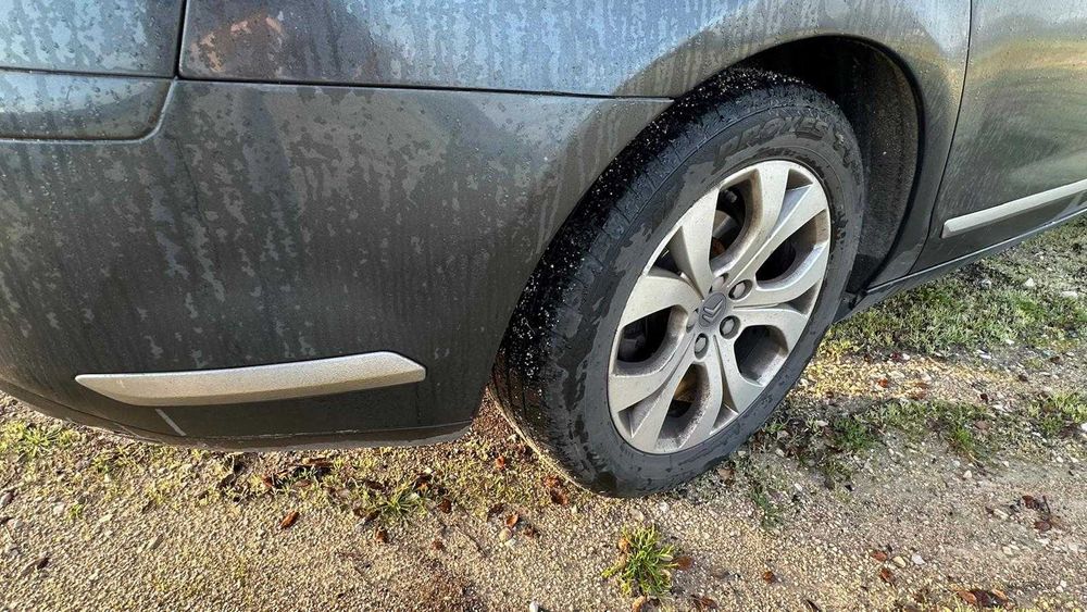 em excelente estado, um só dono