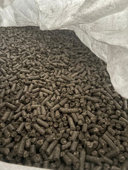 Pellet z łuski słonecznika