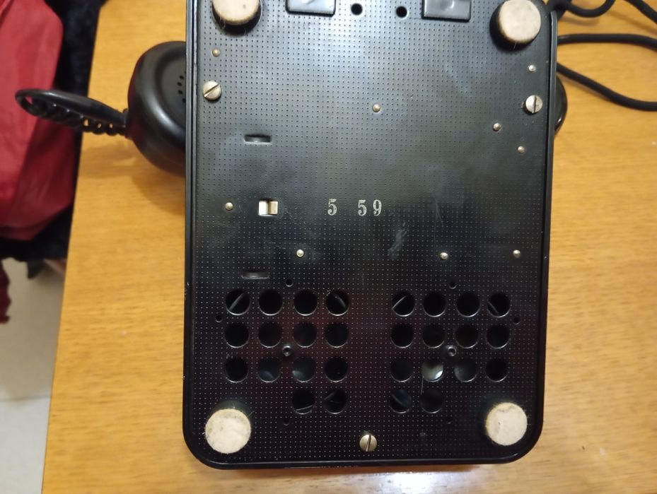 Telefone antigo de Baclite de 1959 com campainha