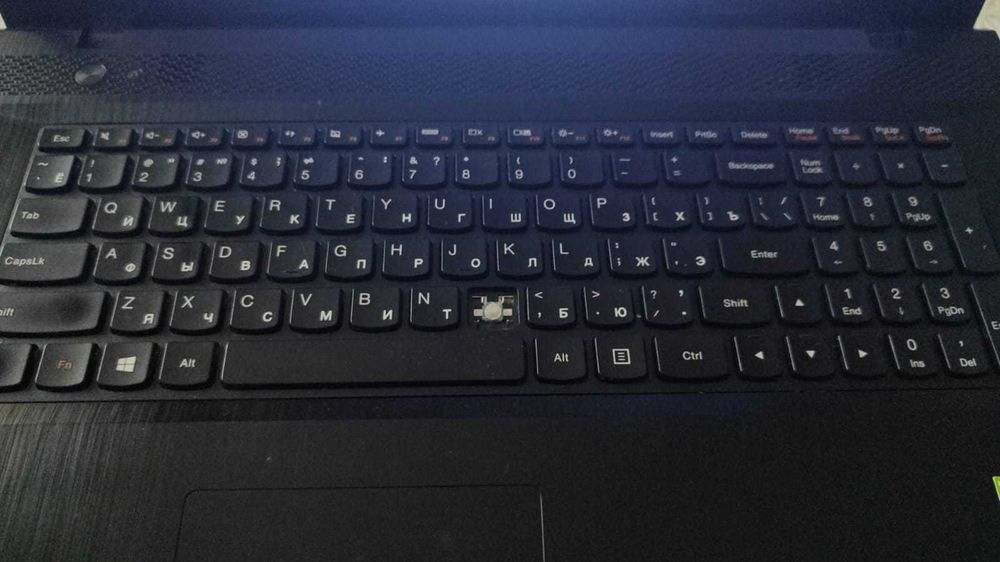 ноутбук Lenovo G700