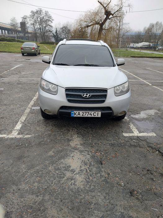 Продам или обменяю Санта Фе 2008 года  2,7 бензин коробка  автомат