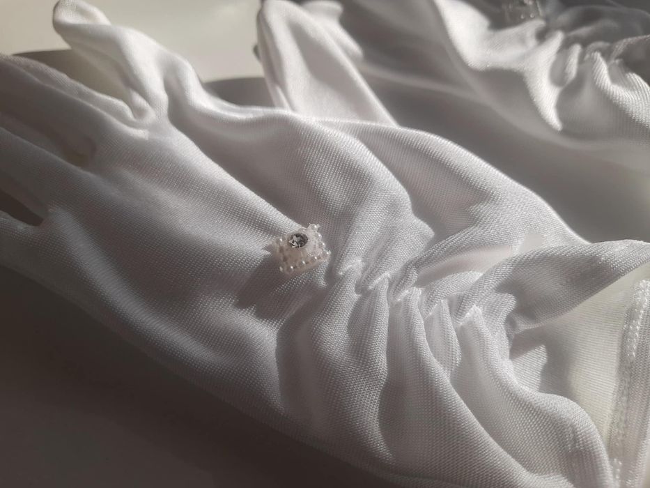 Sprzedam zestaw komunijny tak jak we zdjeciach