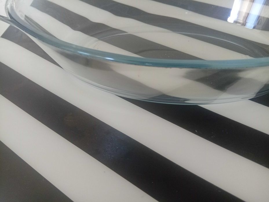 Pirex oval, com pegas