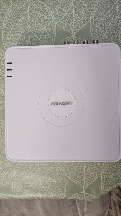 Відеореєстратор Hikvision 8 каналів
