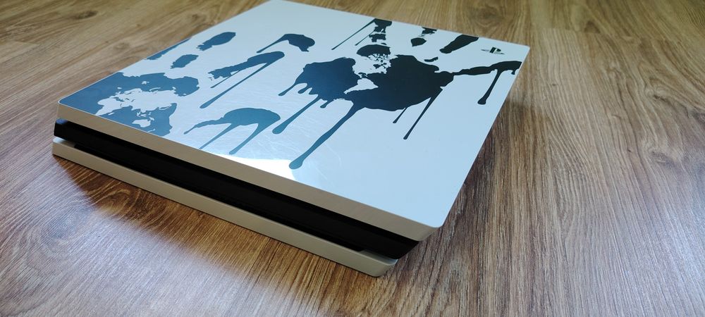 Konsola PS4 pro limitowana death stranding  stan bdb